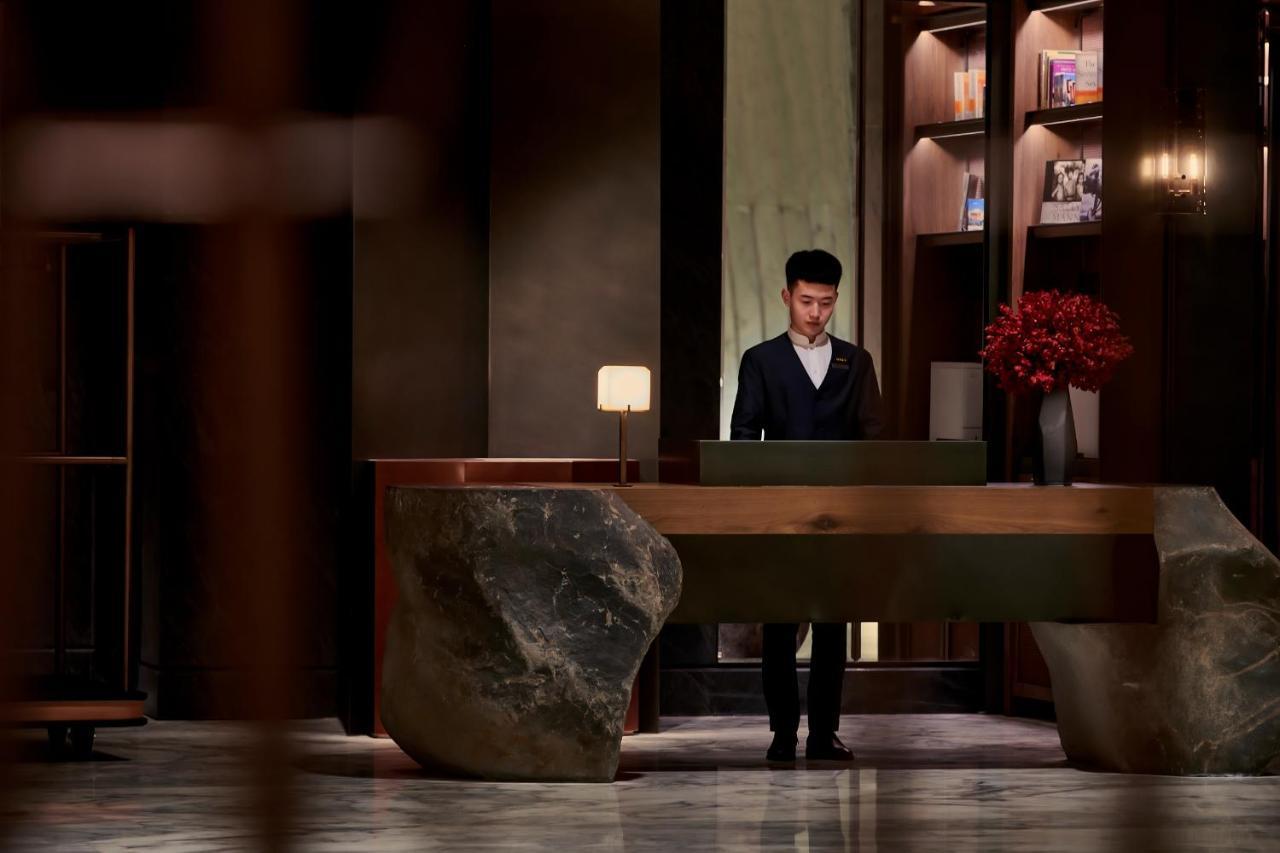 Hotel Mumian Beijing Daxing International Airport, Part Of Hyatt Zewnętrze zdjęcie Concierge at the Mandarin Oriental, Beijing